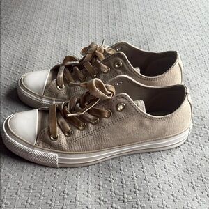 Converse Cream Canvas Sneakers Timeless Design